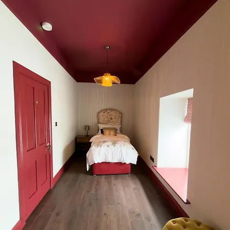 Inn The At The Fox